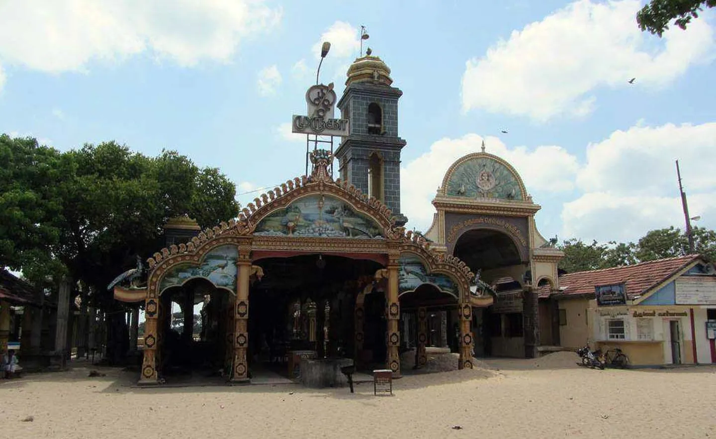 Selva Sannithi Murukan Temple, Thondaimanaru