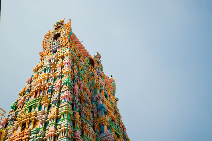 Arupathaam Padi Aandavar Sengotuvelavar Temple